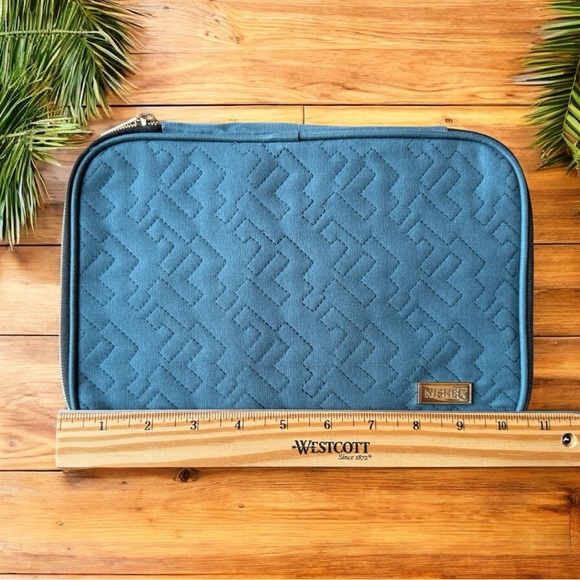 NISHEL Quilted Tech Organizer Case – Lake Blue - Picture 5 of 12
